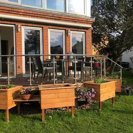 Stadtvilla Bruegemann Mit Terrasse & Parkplatz - Abc136 By AbcWißmar Εξωτερικό φωτογραφία